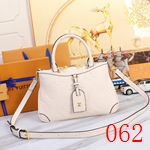 激安ルイヴィトンバッグ偽物